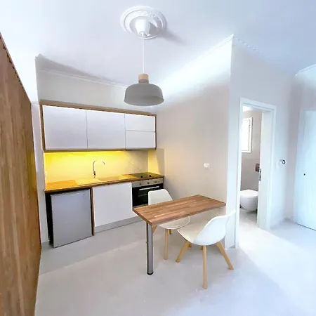 Apartamento Beachfront 2-bed Luxury - Agios Gordios Corfu Greece *