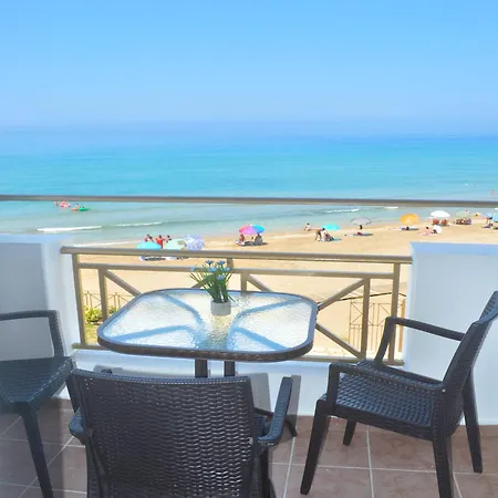 Beachfront 2-bed Luxury - Agios Gordios Corfu Greece * Agios Gordios (Corfu)