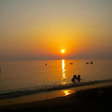 Beachfront 2-bed Luxury - Agios Gordios, Corfu, Greece Άγιος Γόρδιος