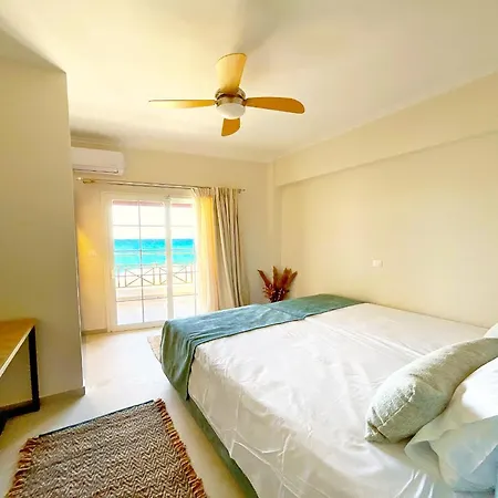 Apartment Beachfront 2-bed Luxury - Agios Gordios, Corfu, Greece