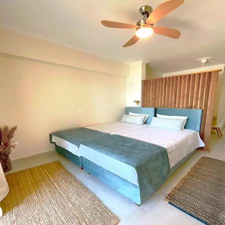 Apartment Beachfront 2-bed Luxury - Agios Gordios, Corfu, Greece *